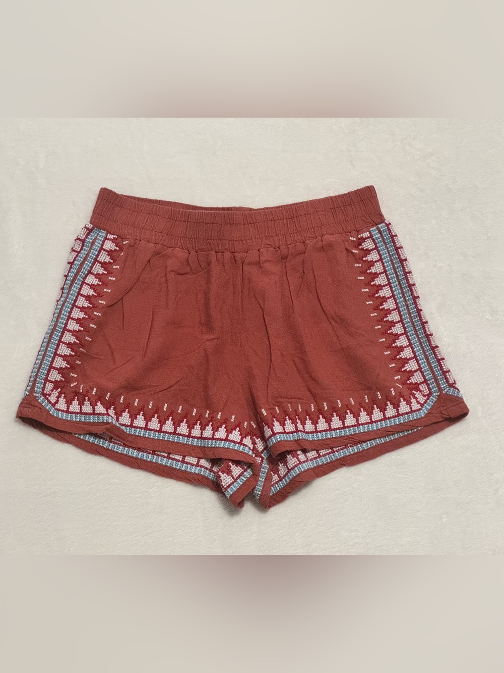 Embroidered Rust Shorts with Elastic Waist